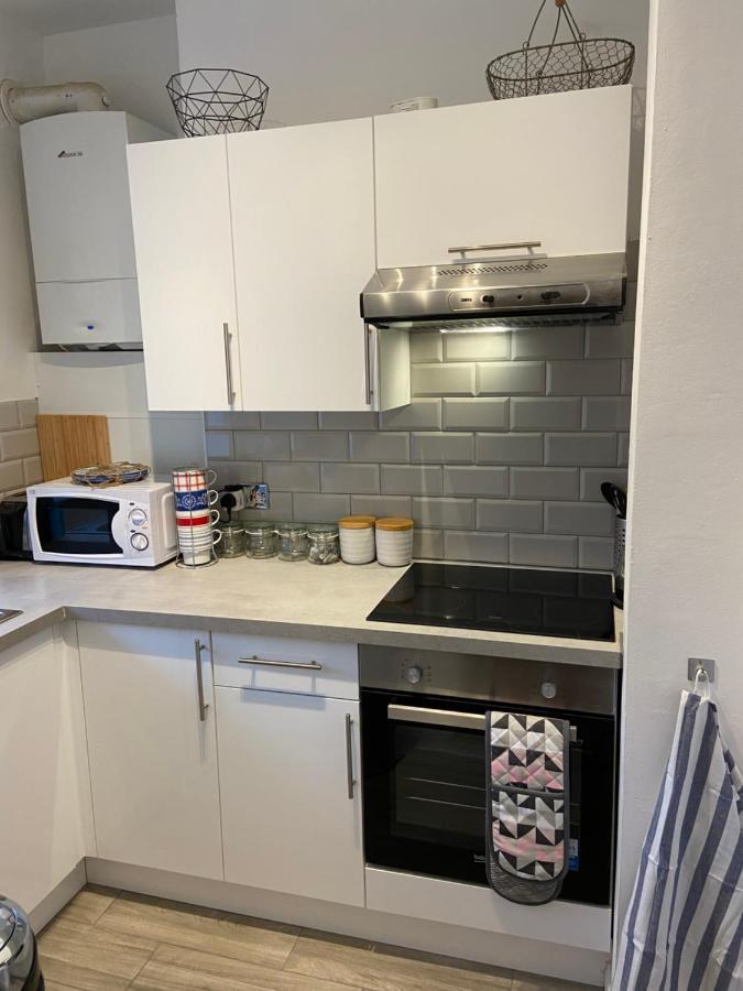 Centrally Located, Comfortable Apartment Near Station, Beach And North Laines Brighton Exterior photo