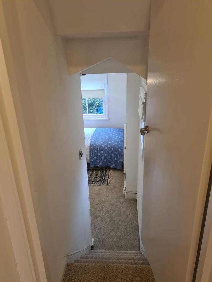 Centrally Located, Comfortable Apartment Near Station, Beach And North Laines Brighton Exterior photo